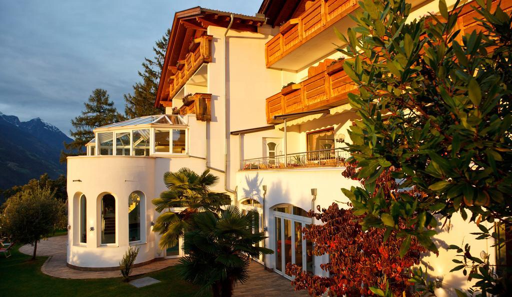 Family Hotel Gutenberg Scena Esterno foto